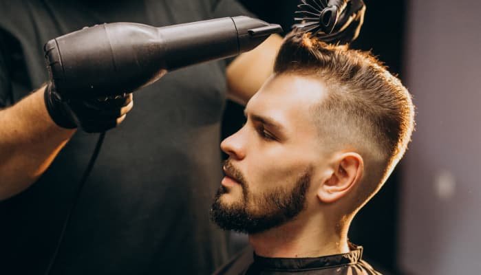 men hair cutting service