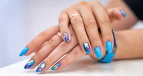 Women beautiful nails services